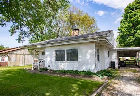 210 Logan St, Georgetown, IL 61846 photo 2