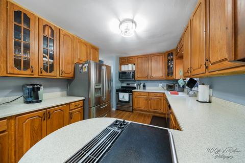 124 Valley Dr, Oakwood Hills, IL 60013 photo 8