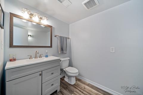 124 Valley Dr, Oakwood Hills, IL 60013 photo 9