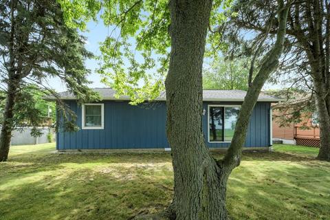 108 N Lincoln St, Philo, IL 61864 photo 2