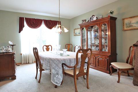 1220 Tunbridge Trl, Algonquin, IL 60102 photo 9