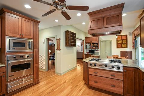 414 N Wheaton Ave, Wheaton, IL 60187 photo 7