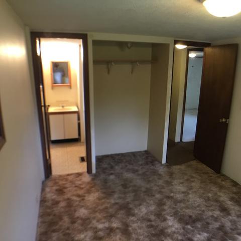 211 Locust St, Campus, IL 60920 photo 8