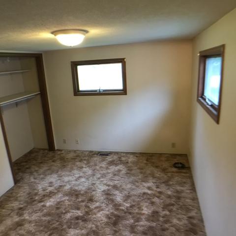 211 Locust St, Campus, IL 60920 photo 9