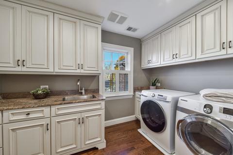 1105 N Washington St, Wheaton, IL 60187 photo 33