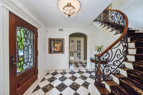 1105 N Washington St, Wheaton, IL 60187 photo 5