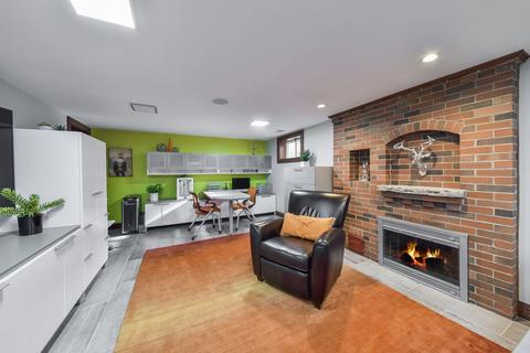 1105 N Washington St, Wheaton, IL 60187 photo 40