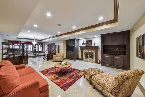 1105 N Washington St, Wheaton, IL 60187 photo 35