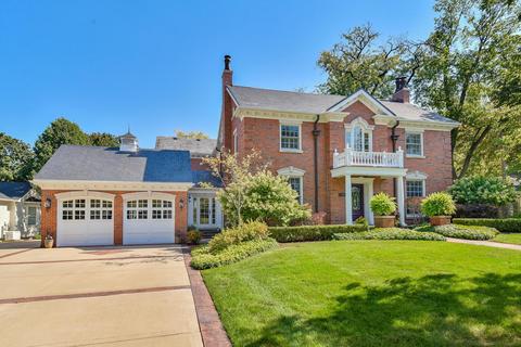1105 N Washington St, Wheaton, IL 60187 photo 2