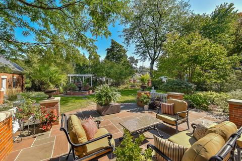 1105 N Washington St, Wheaton, IL 60187 photo 50