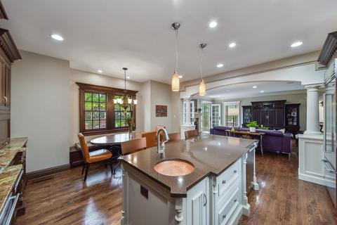 1105 N Washington St, Wheaton, IL 60187 photo 17