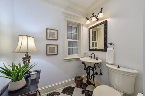 1105 N Washington St, Wheaton, IL 60187 photo 23
