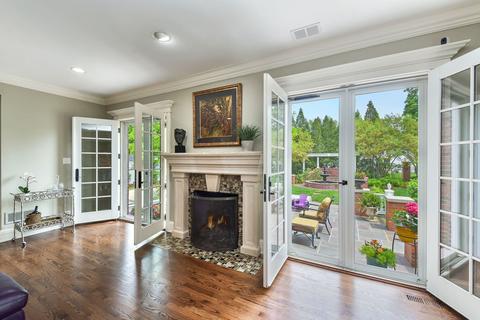 1105 N Washington St, Wheaton, IL 60187 photo 12