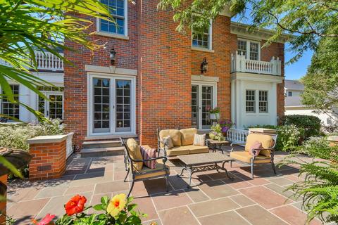 1105 N Washington St, Wheaton, IL 60187 photo 48