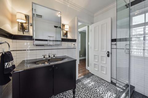 1105 N Washington St, Wheaton, IL 60187 photo 32