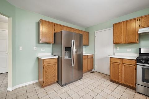 1829 Field Ct, Plainfield, IL 60586 photo 4