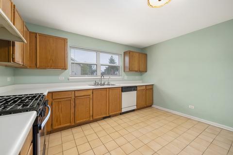 1829 Field Ct, Plainfield, IL 60586 photo 6