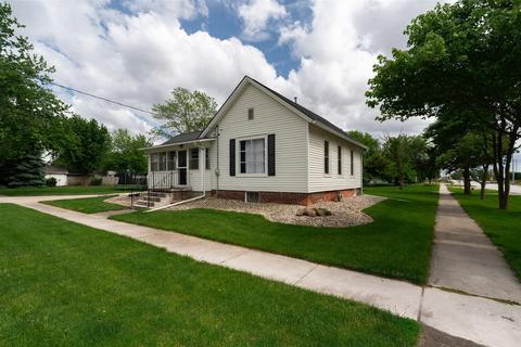 101 E 2nd St, Gridley, IL 61744 photo 2