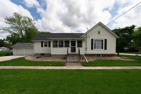 101 E 2nd St, Gridley, IL 61744 photo 1