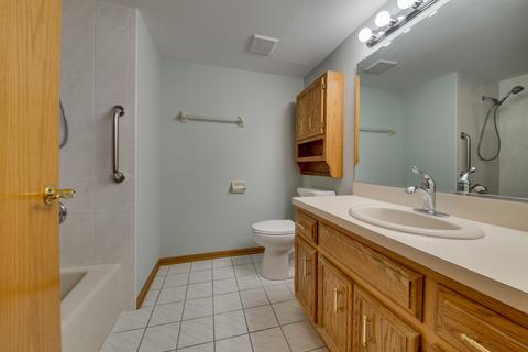 13434 E Circle Dr #403, Crestwood, IL 60445 photo 19