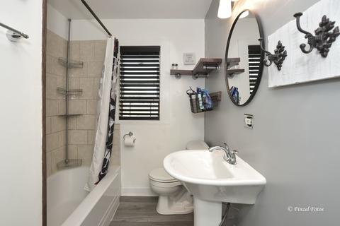 10 N835 Maple St, Elgin, IL 60123 photo 7