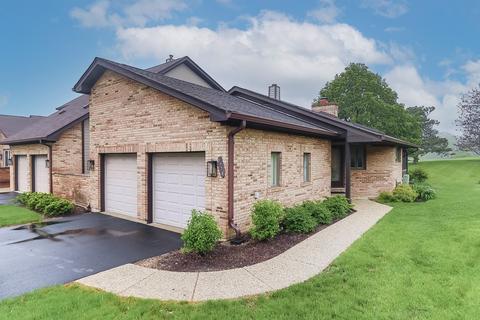 1774 Pebble Beach Dr, Hoffman Estates, IL 60169 photo 1