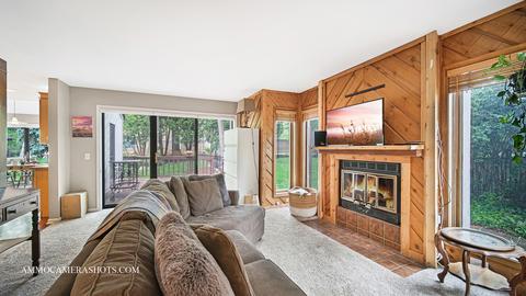 1845 Hickory Ln, Wheaton, IL 60187 photo 16