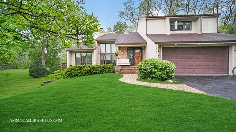 1845 Hickory Ln, Wheaton, IL 60187 photo 2