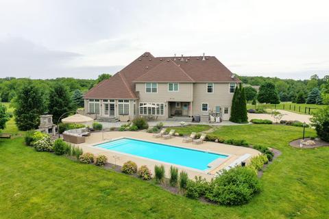 2183 Wagon Trail Rd, White Heath, IL 61884 photo 4