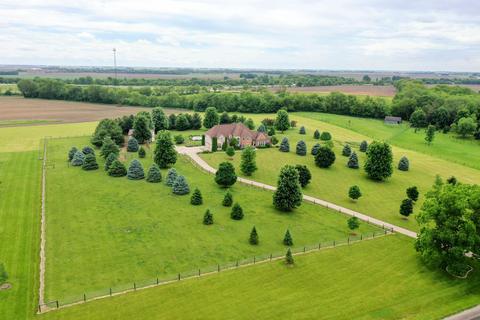 2183 Wagon Trail Rd, White Heath, IL 61884 photo 78