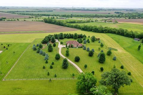 2183 Wagon Trail Rd, White Heath, IL 61884 photo 79