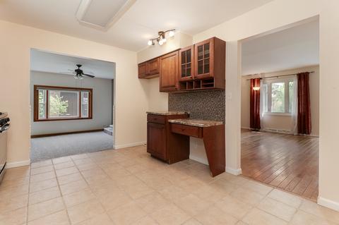 217 Cambridge Dr, Normal, IL 61761 photo 4