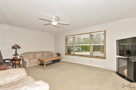 1301 Marcy Ln, Wheeling, IL 60090 photo 6