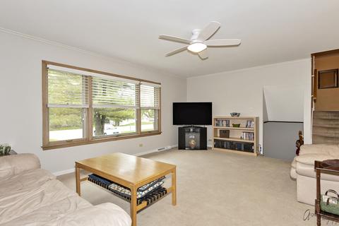 1301 Marcy Ln, Wheeling, IL 60090 photo 8