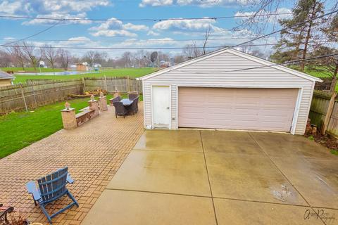 196 W Norman Ln, Wheeling, IL 60090 photo 36