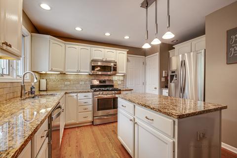 1213 Meadow Dr, Algonquin, IL 60102 photo 8
