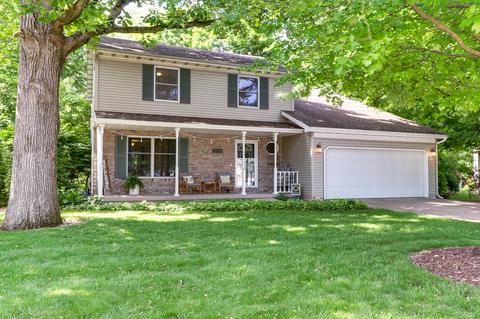 2708 Persimmon Pl, Bloomington, IL 61701 photo 2