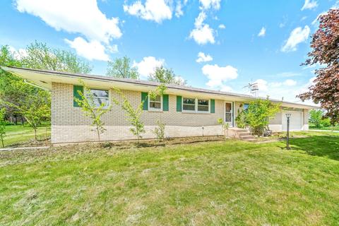 330 N Maple St, Compton, IL 61318 photo 1