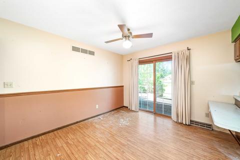 330 N Maple St, Compton, IL 61318 photo 7