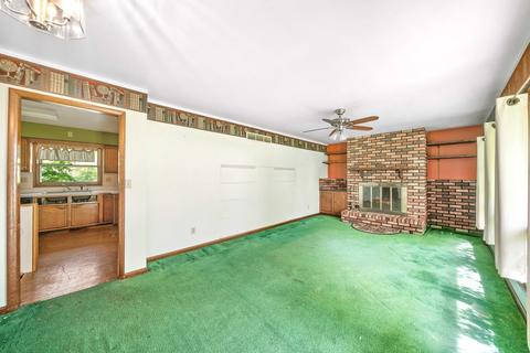 330 N Maple St, Compton, IL 61318 photo 3