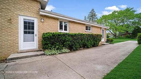 1304 Pershing Ave, Wheaton, IL 60189 photo 8