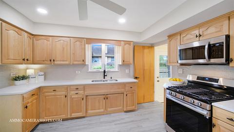 1304 Pershing Ave, Wheaton, IL 60189 photo 14
