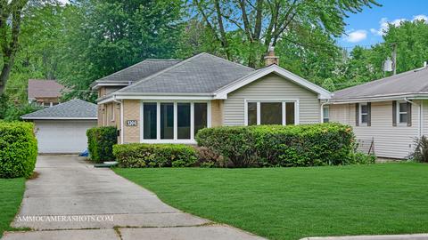 1304 Pershing Ave, Wheaton, IL 60189 photo 2