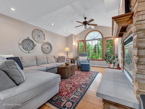 1222 Marcey Ave, Wheaton, IL 60187 photo 4