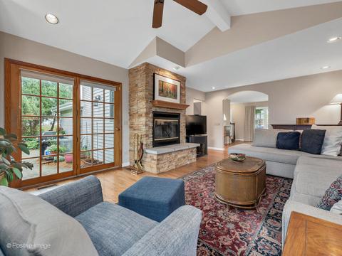 1222 Marcey Ave, Wheaton, IL 60187 photo 5