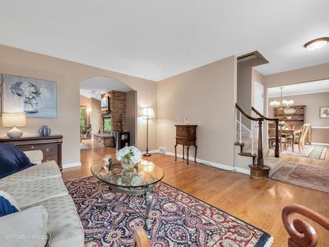 1222 Marcey Ave, Wheaton, IL 60187 photo 3