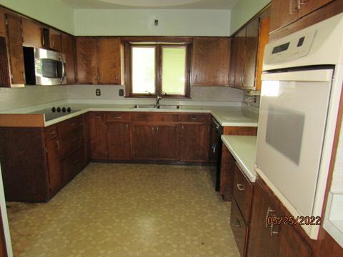 280 E Concord St, Sheldon, IL 60966 photo 9