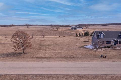 000 Friday Rd, Byron, IL 61010