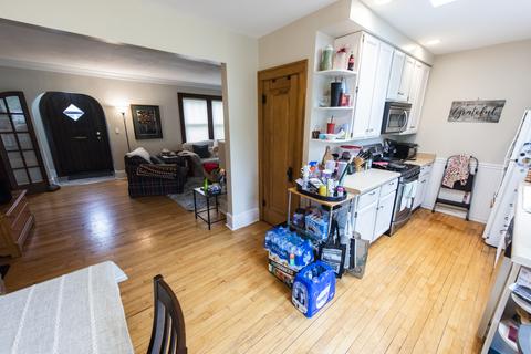 311 E Madison Ave, Wheaton, IL 60187 photo 6