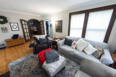 311 E Madison Ave, Wheaton, IL 60187 photo 5